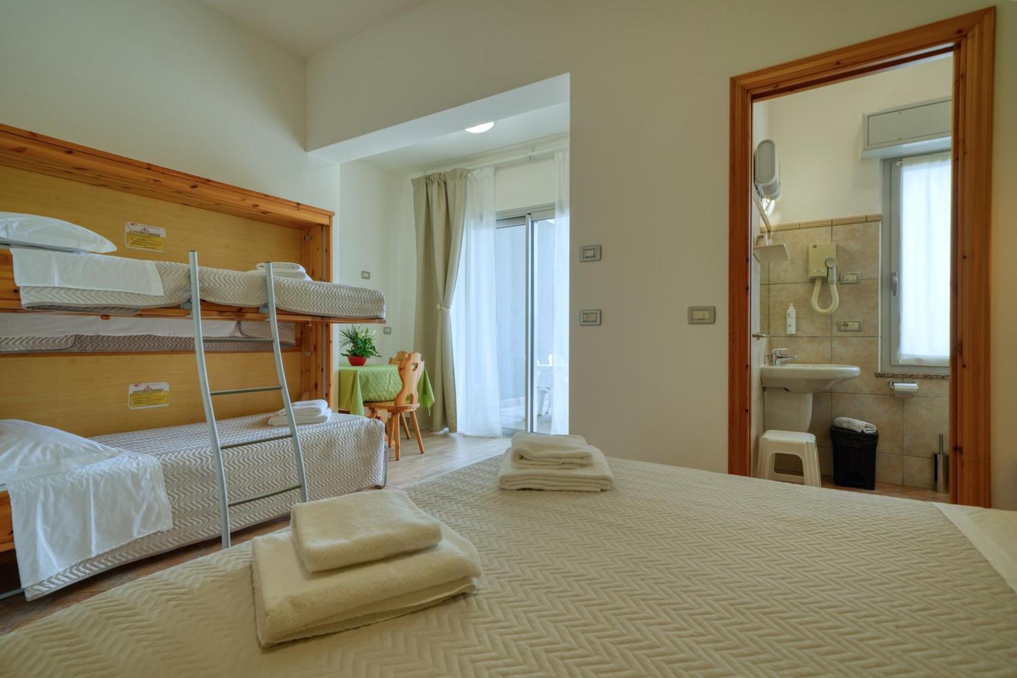 Camere da Mirella Lazise Exterior foto